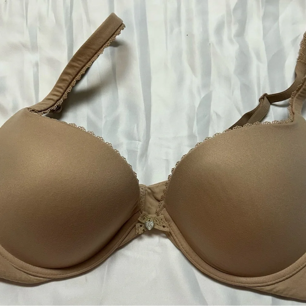 Victoria's Secret Body by Victoria Full Coverage Push Up Bra